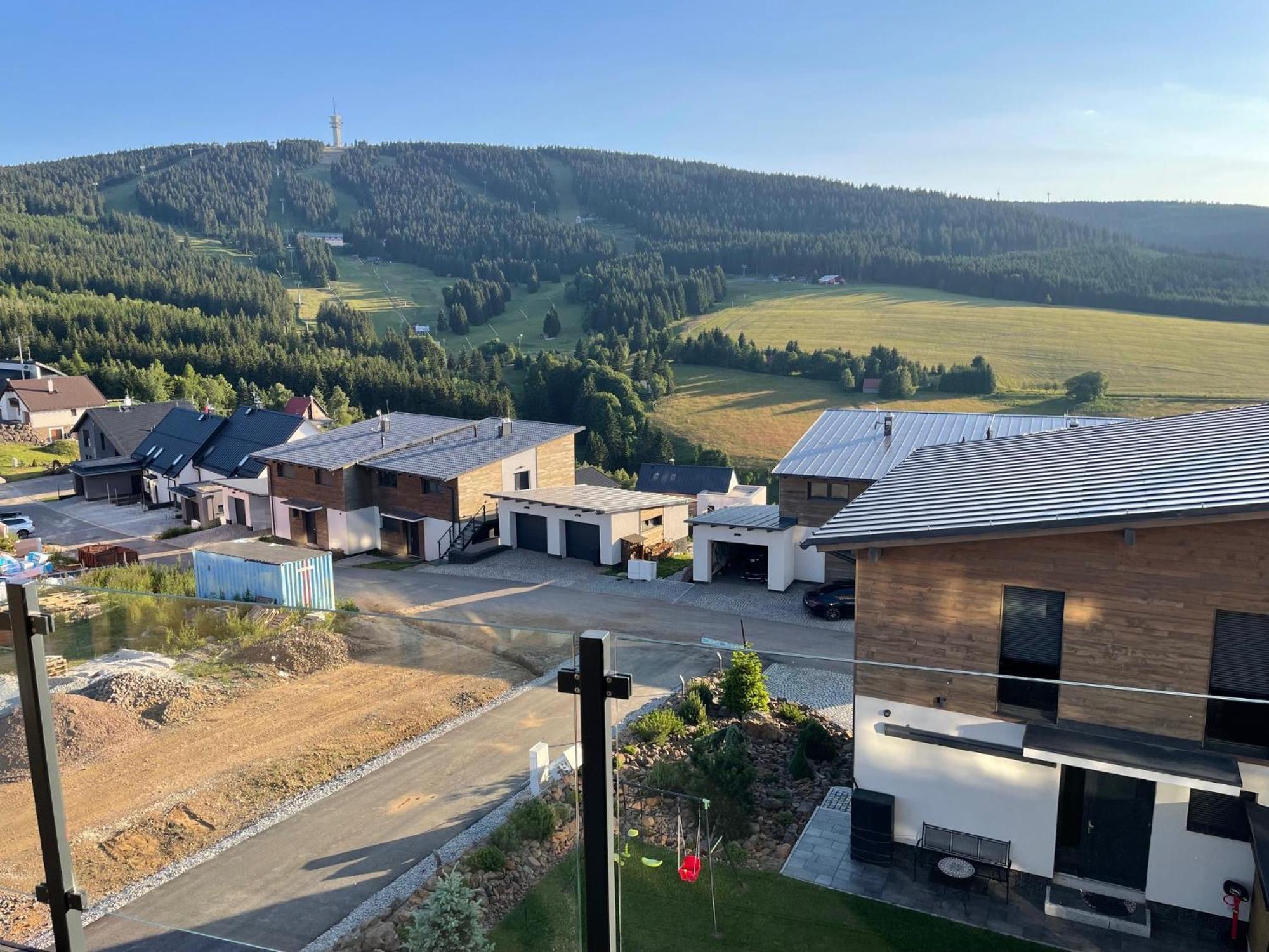 Apartmany Horizont Loučná pod Klínovcem Extérieur photo