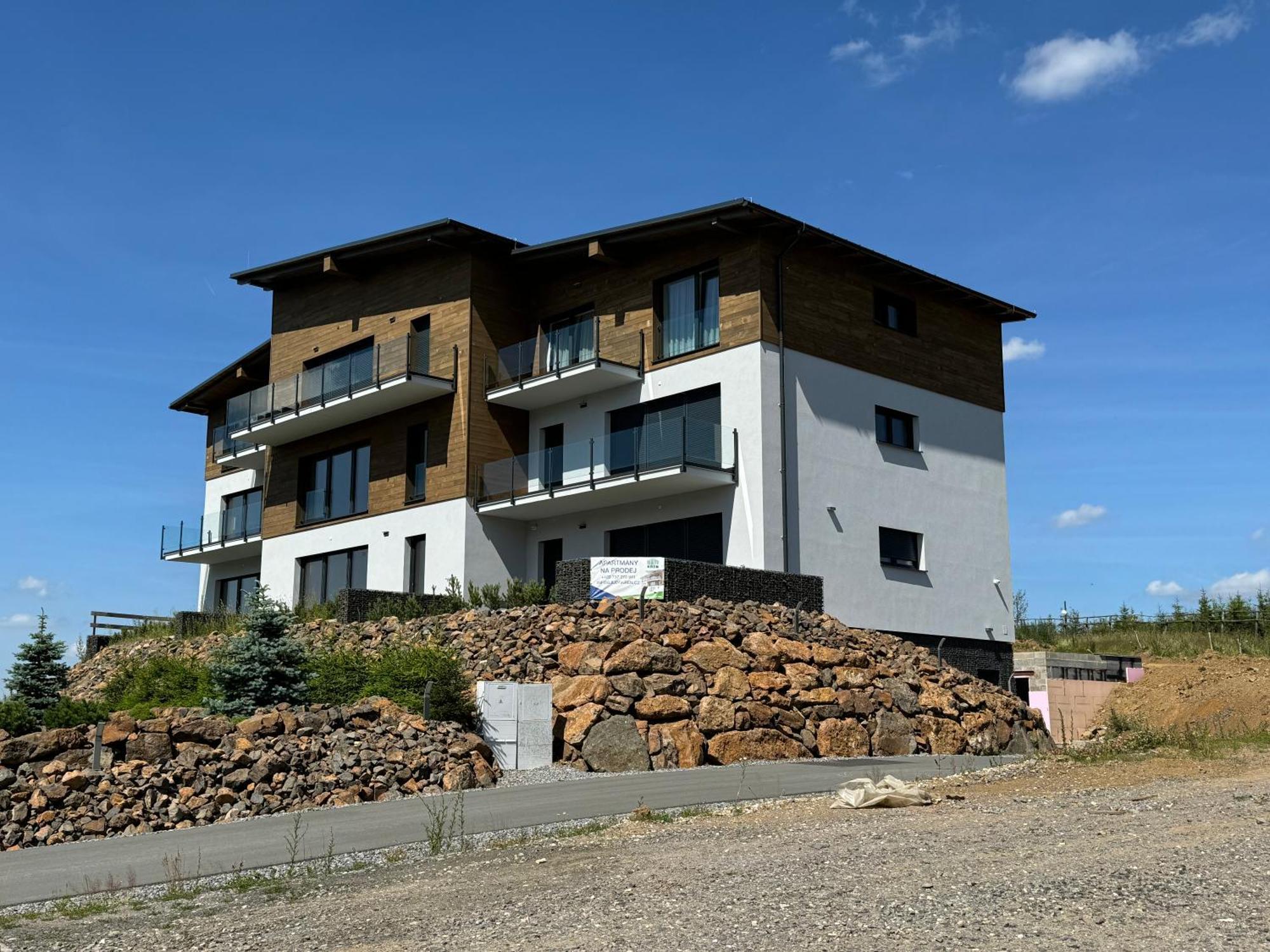 Apartmany Horizont Loučná pod Klínovcem Extérieur photo